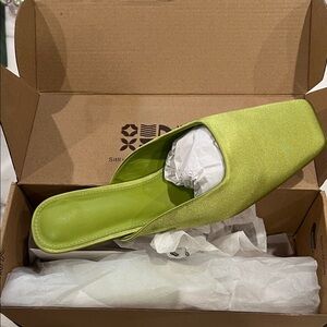 Elegant Lime Green Women's Mules